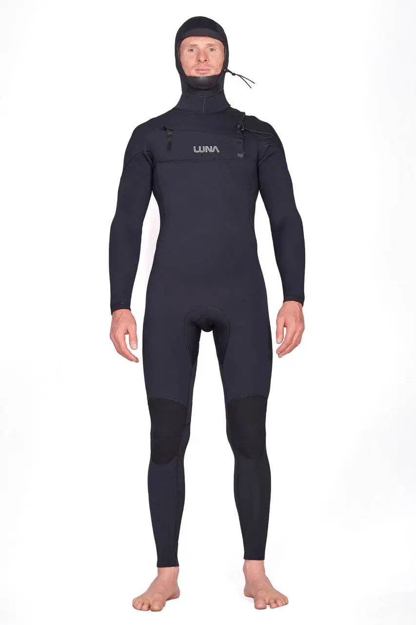 4mm hooded wetsuit