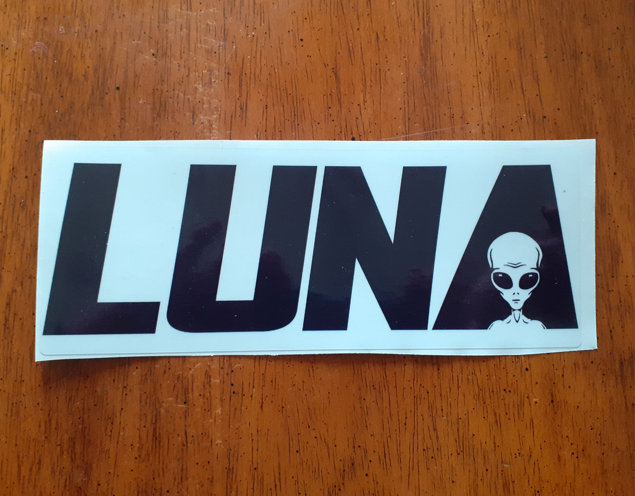 Alien in LUNA text logo