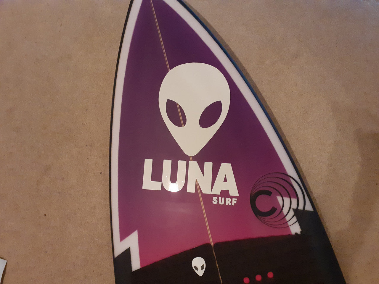 Luna surf sticker