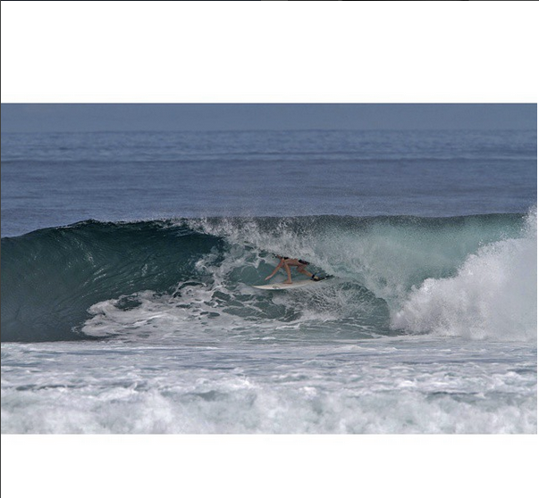 rosary-walsh-lunasurf-tailpad-leash-and-fins-indonesia.png