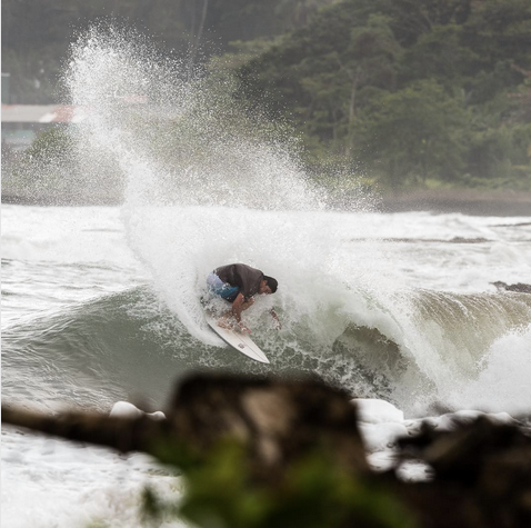 ryan-carlson-surfing-costa-rica.png